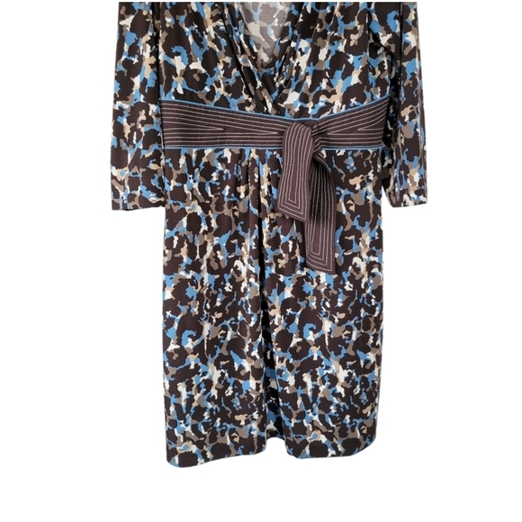 BCBG MaxAzria Sz L Faux Wrap 3/4 Sleeve Dress Blue Brown Pattern - Picture 7 of 12
